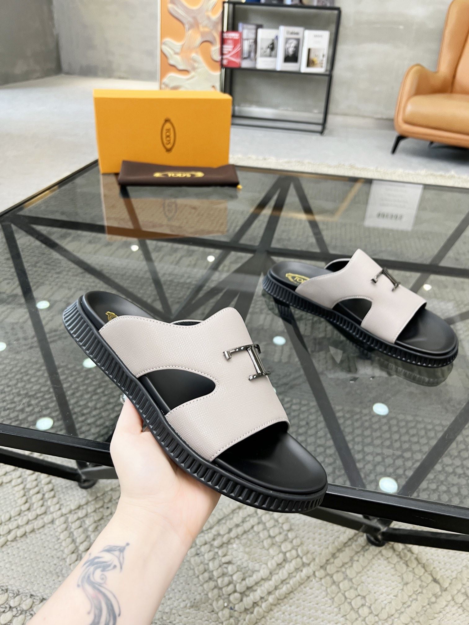 Tods Sandals